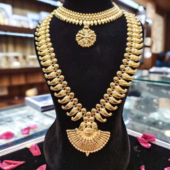 Neckless-9